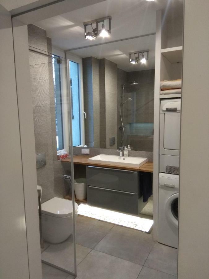 Luxury Apartment With Own Parking Chorzow Exterior photo